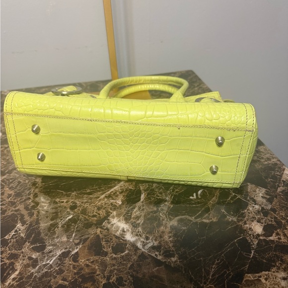 💚 Franco Sarto Lime Green Croc Embossed Leather Satchel Handbag - Picture 8 of 10